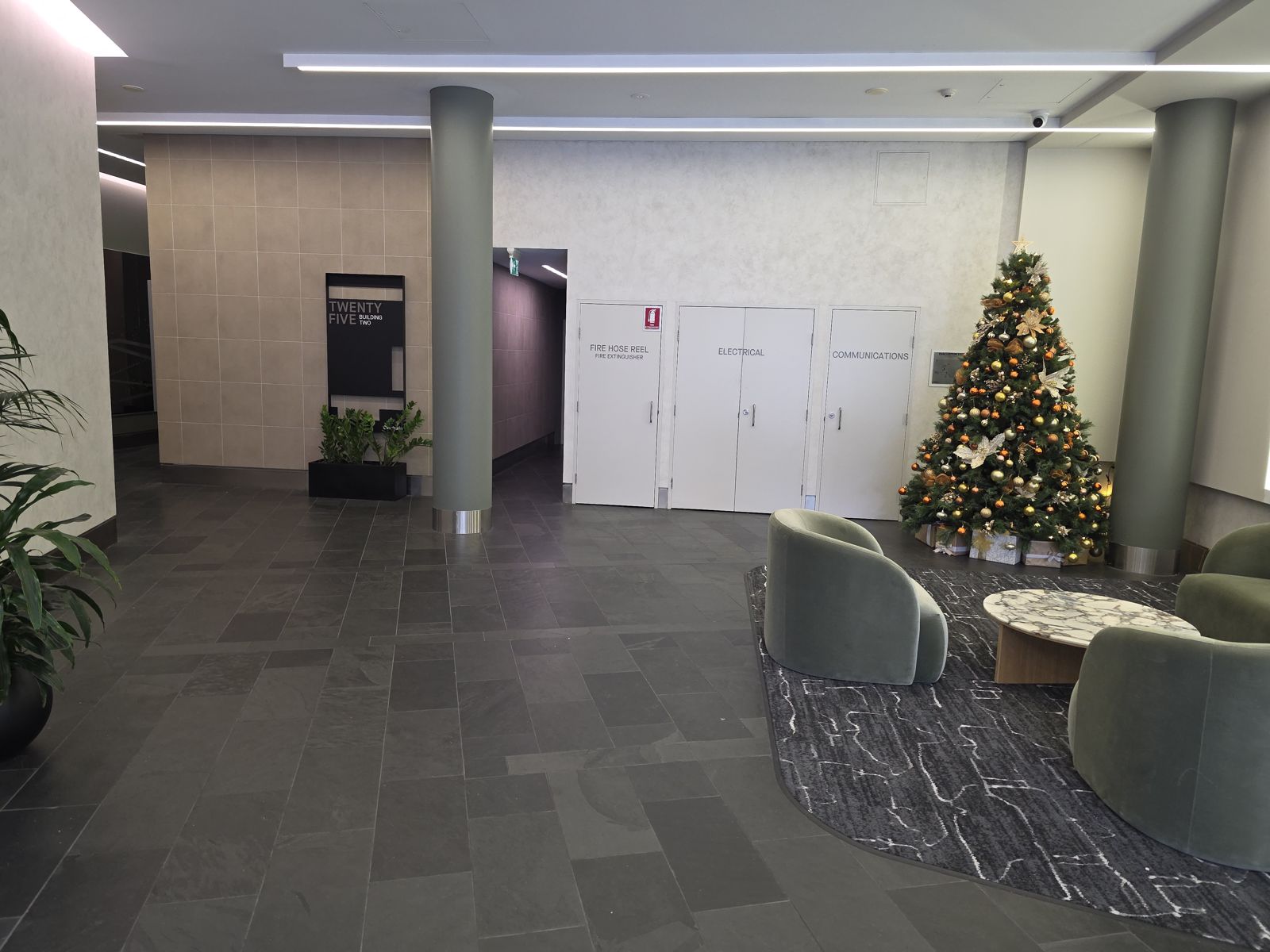 Entry tree - ground floor lobby