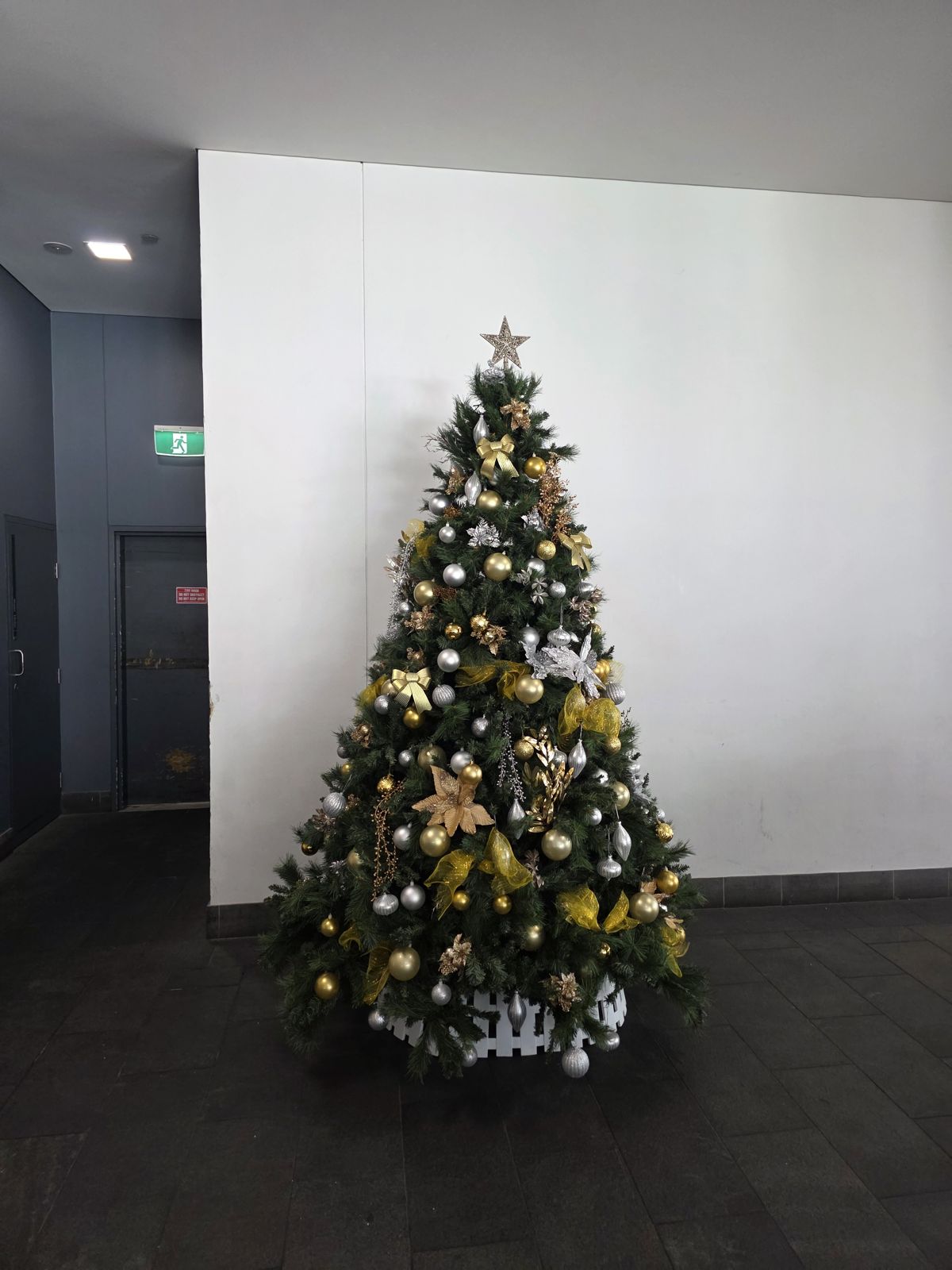 Classic gold decorated hire Christmas tree